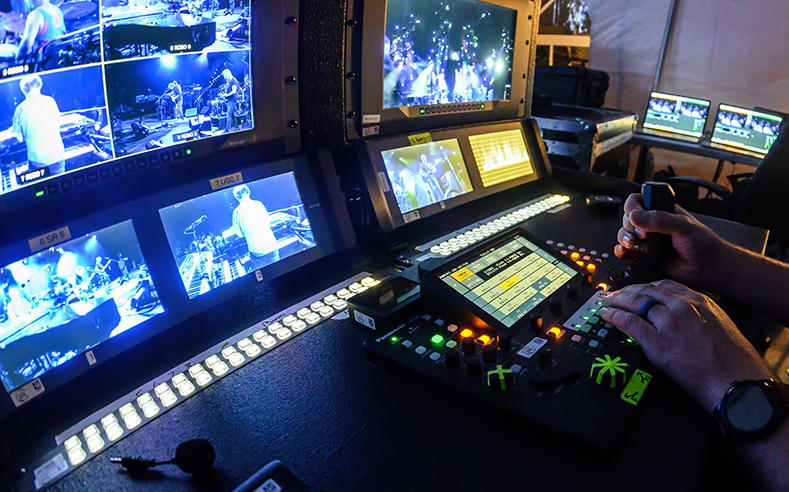 rp150_ptz_camera_controller_robotic_camera_robo_cam_multicam_control_movement_control_room_ptz_camera_operator