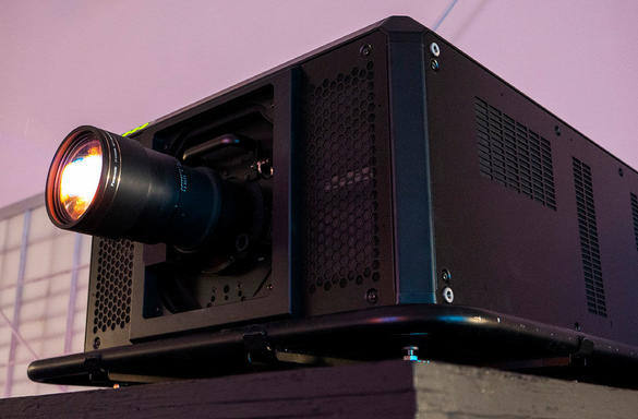 panasonic-projectors-case-study-refik-anadol-pt-rq50k-body-image-1168x778