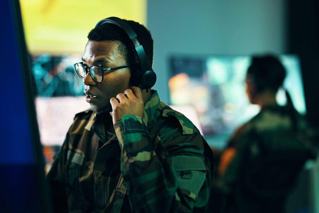 MOB_military-communications_-1
